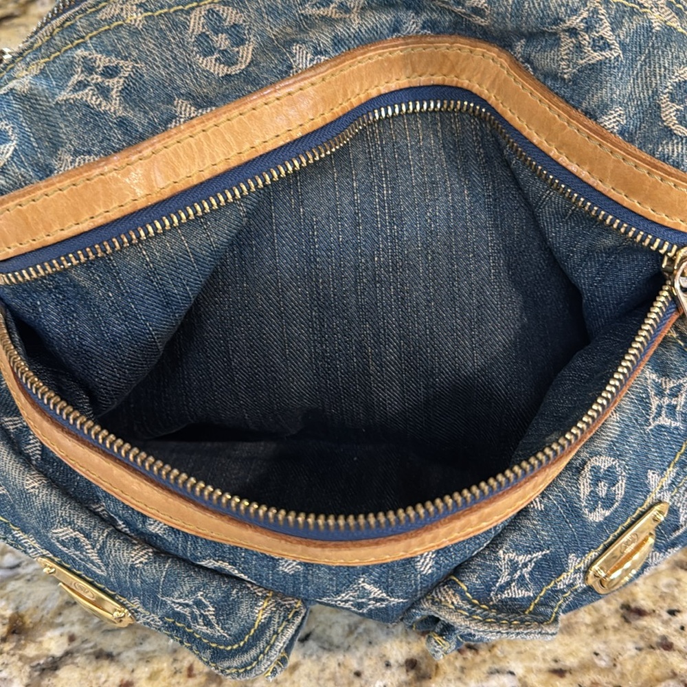 Louis Vuitton Baggy PM Denim Blue // Tan and Gold Accents // Genuine - Picture 12 of 16